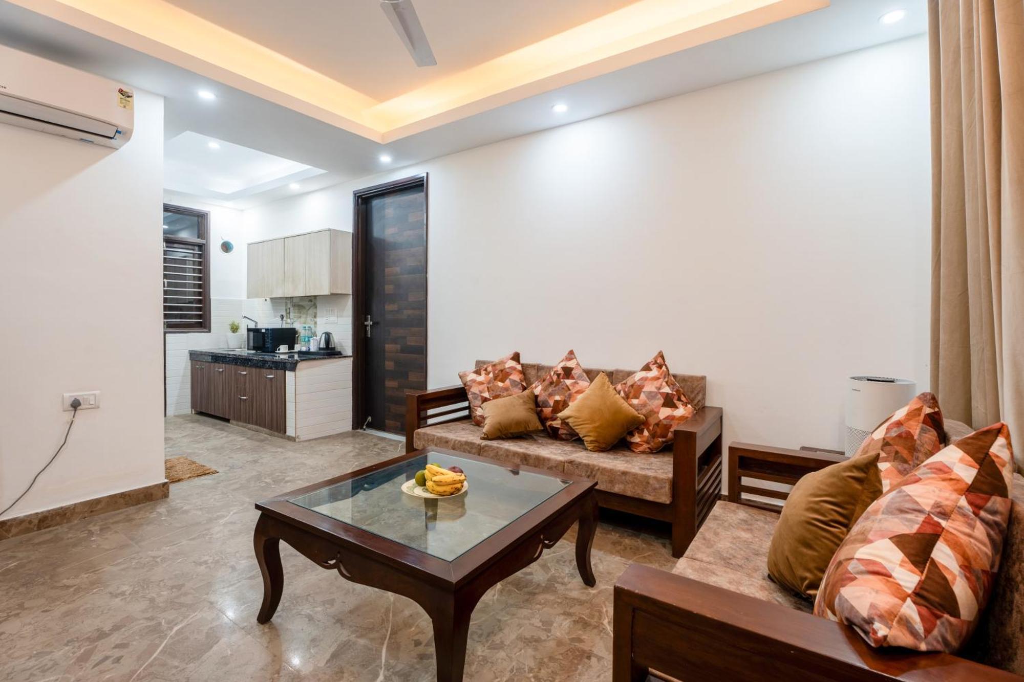 Plum Tree Hotels Gurgaon Exterior photo